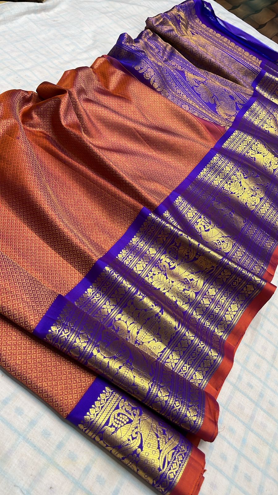 ✨✨Pure Gadwal Traditional
          Border Brocade 
          Pattu Sarees ✨✨
