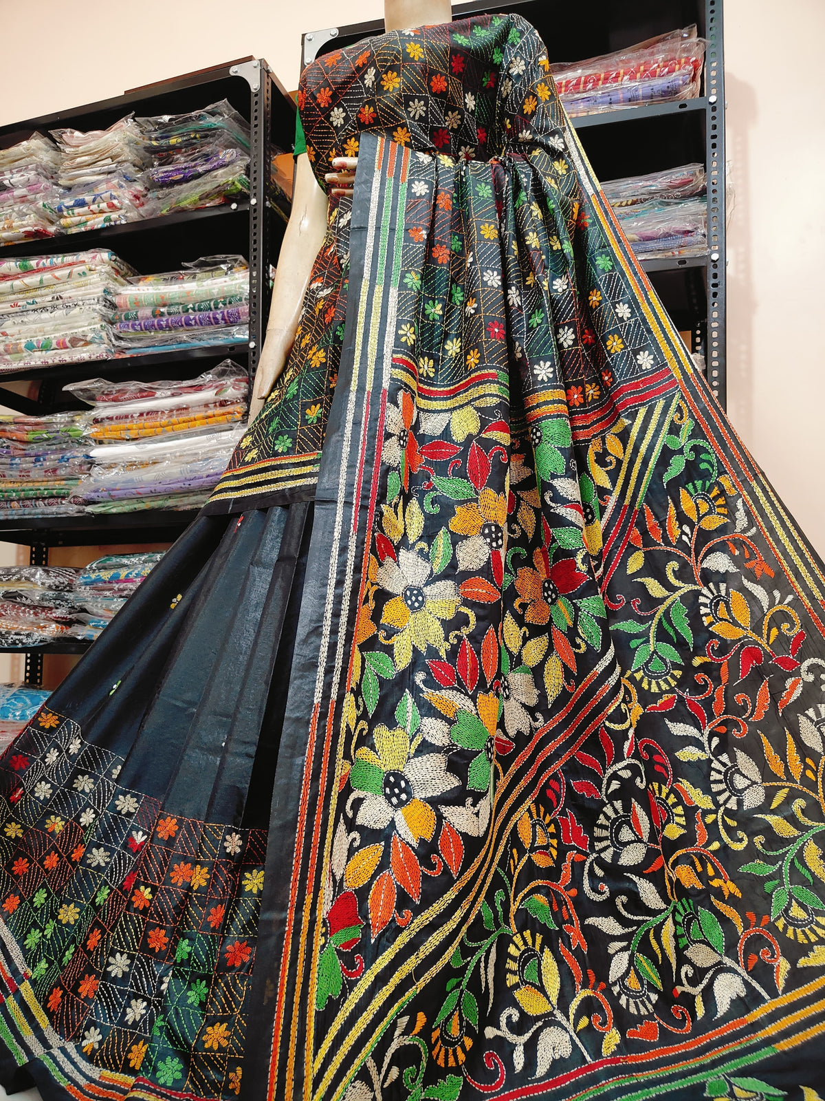 Traditional Shantiniketan hand Kanthastitch saree On 
Belendend bangalore silk Material 
With Kanthastitch Work Bp
