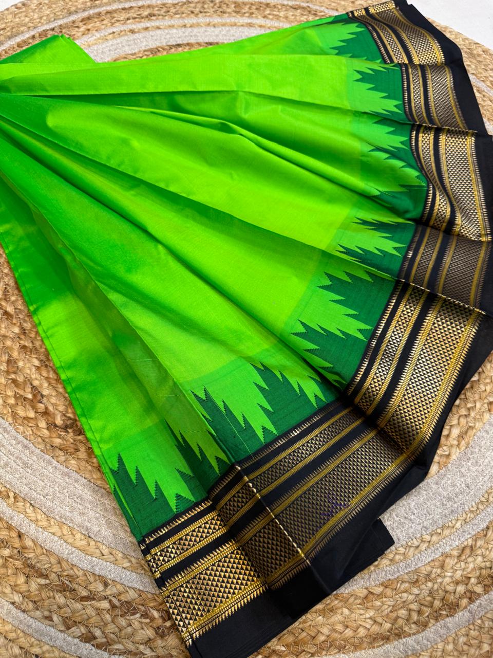 
*Big Temple Border Ilkal*

Exclusive silk ilkal saree 
Pure silk big temple border design superior quality ilkal saree
With contrast blouse 
6.10mtrs length 
Full body pure silk Border, pallu & blouse semi silk 