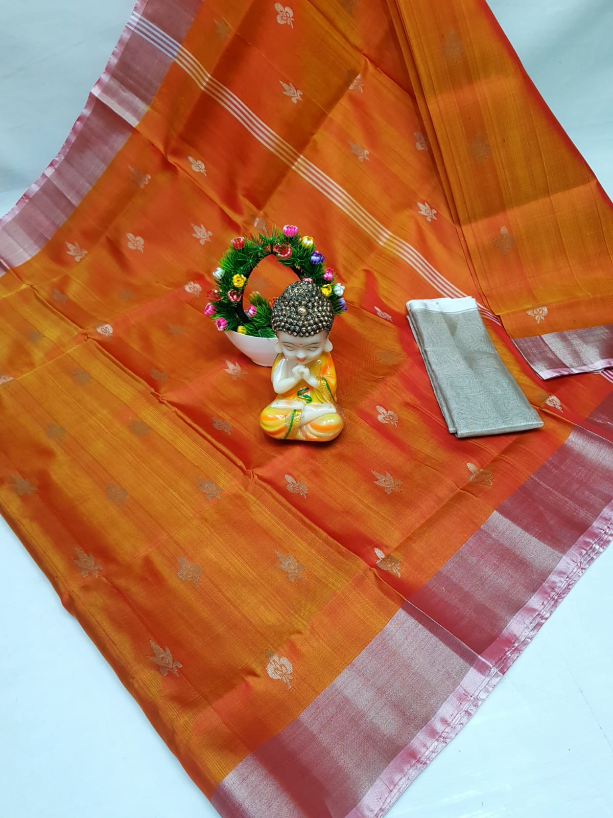 🌹uppada pattu🌹                                    💐 🌹  Dollar buta sarees 🌹💐
 🌹Good quality 💐👌👌👌
 Fabric: uppada pattu/pattu 💐💐
