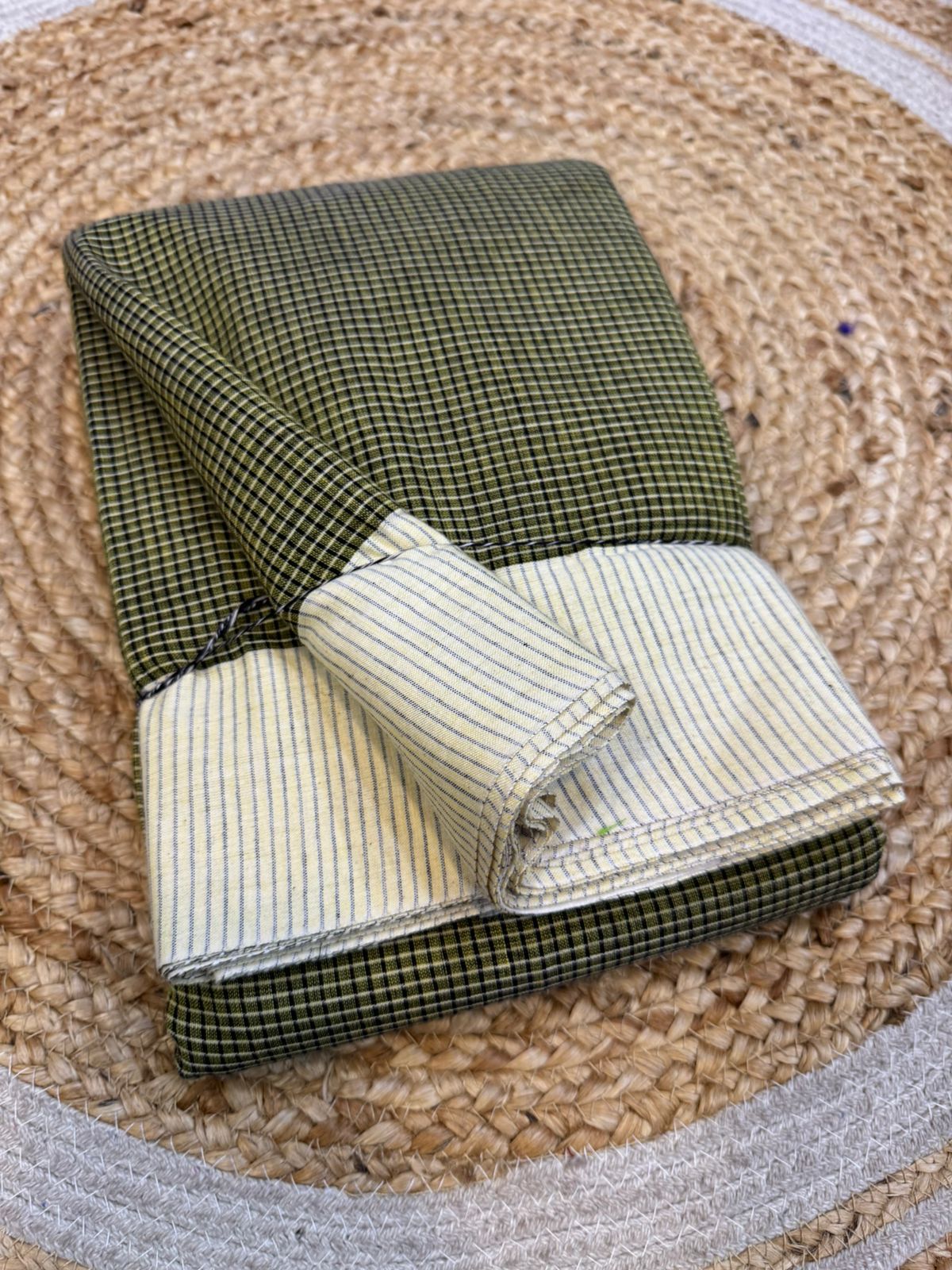 Paramaaya |  Patteda Anchu Saree