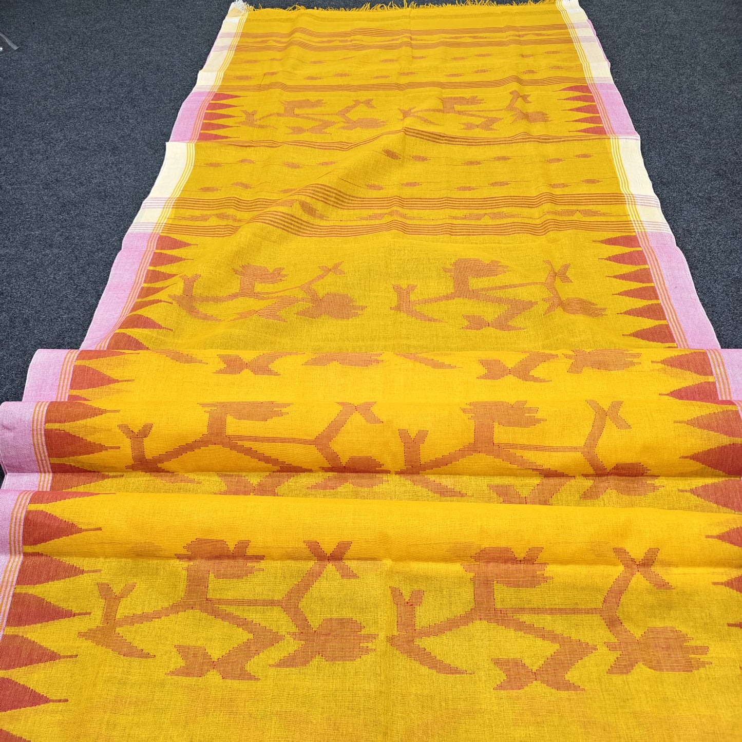 Authentic handloom 
monipuri cotton saree
With bp
