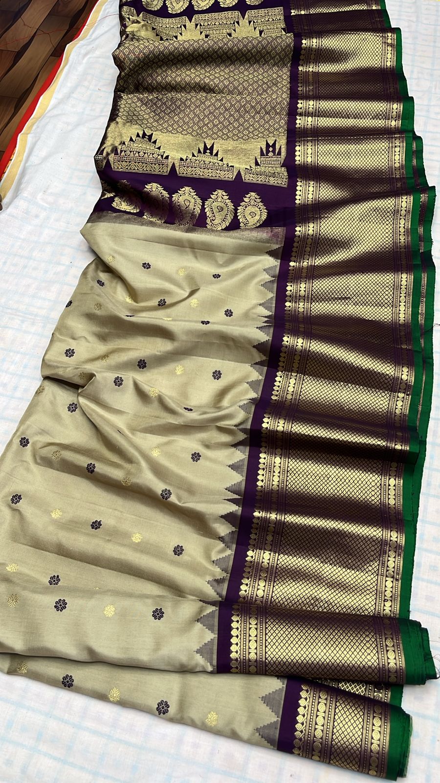 ✨✨Pure Gadwal Traditional Kuttu
 Kanchi Big Border Pattu Sarees ✨✨