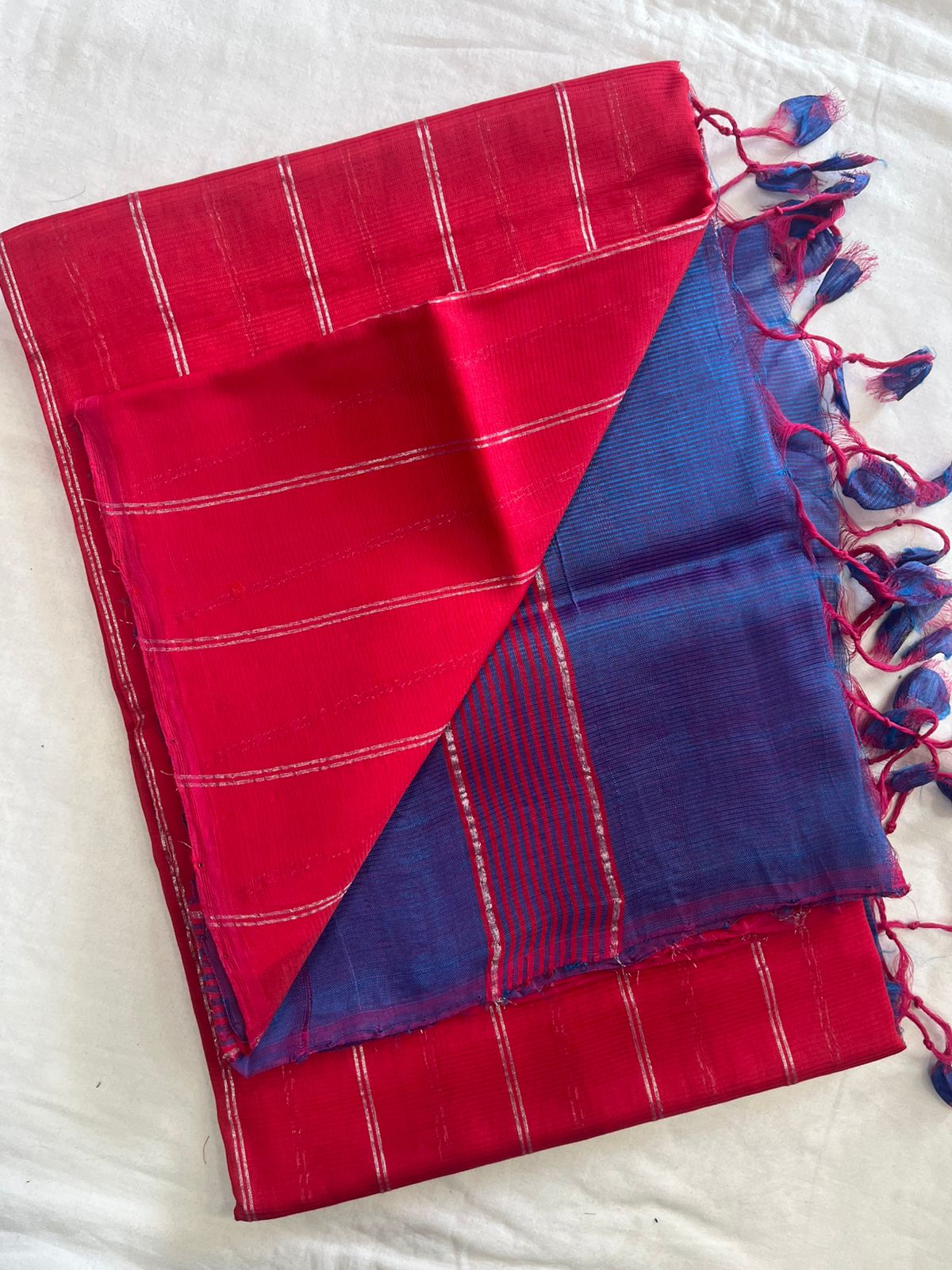 **Material **:- Mangalagiri handloom pattu by cotton 

**Model **:- all-over zari lines model sarees 

Contrast zari lines pallu & blouse