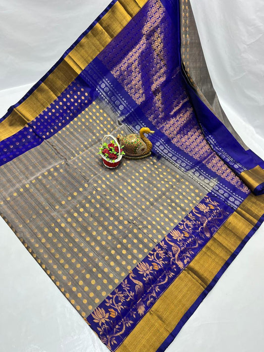 Umika | Uppada Pattu Saree with all over buttis