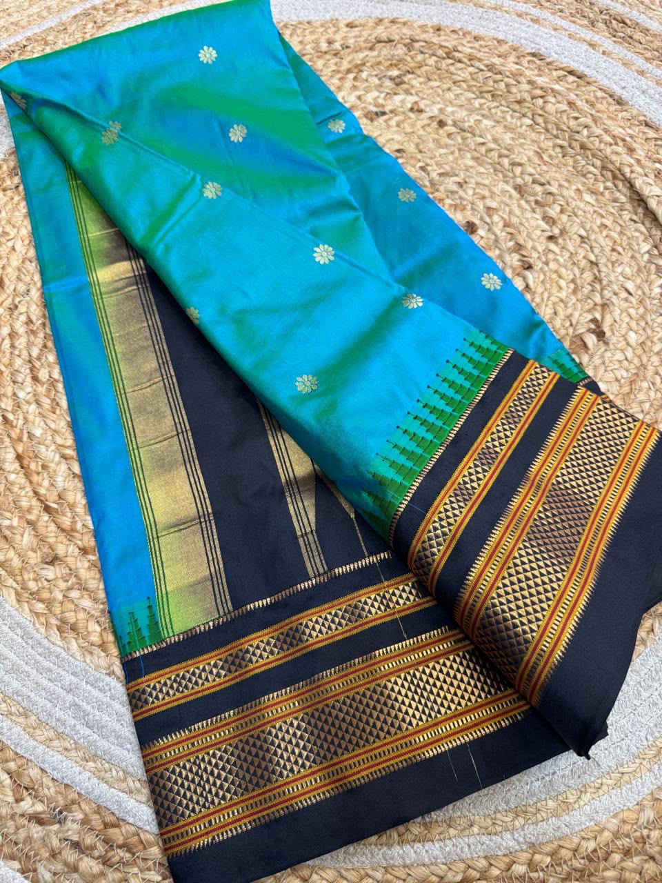*All New Colours* 

*Exclusive silk ilkal saree*
*Pure silk korvai temple border* with *body butta* design superior quality ilkal saree & contrast blouse 
6.10mtrs length 
Full body pure silk 