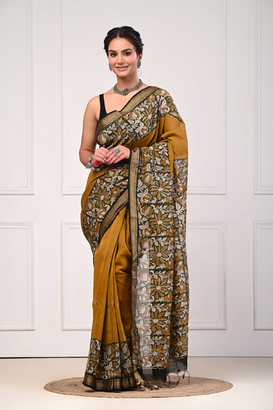 🍁new arrival🍁
Naspal pomegranate print 
👌Maheswari silk saree👌
Hand block printed Maheswari silk sarees with blouse
Size- 6.5 with blouse
Quality- silk by silk
Approx weight- 470 gram
👉Pure hand block
 