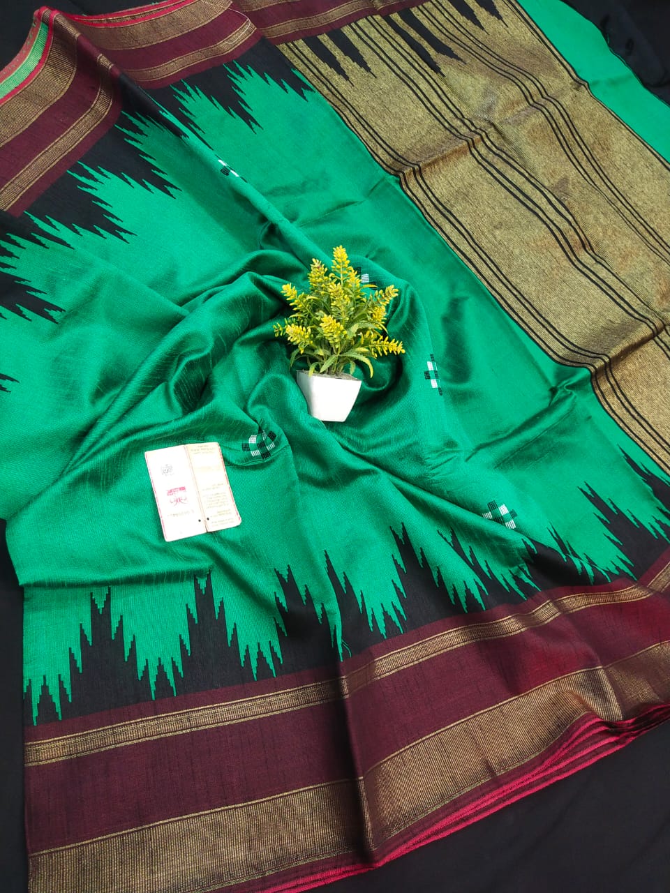Suvanshi | Raw Silk Temple Border Saree