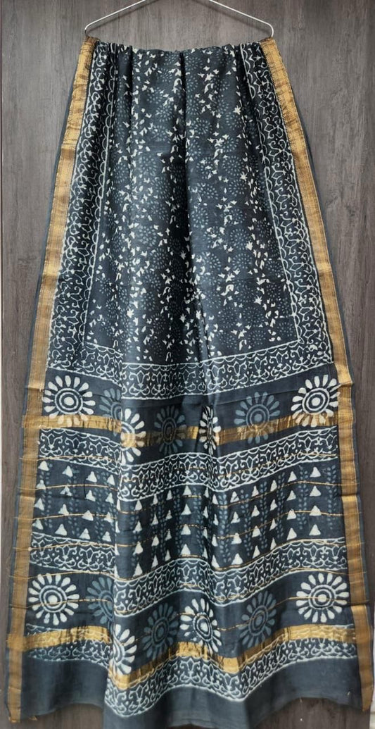 Malik | Block printed Maheshwari Silk Saree