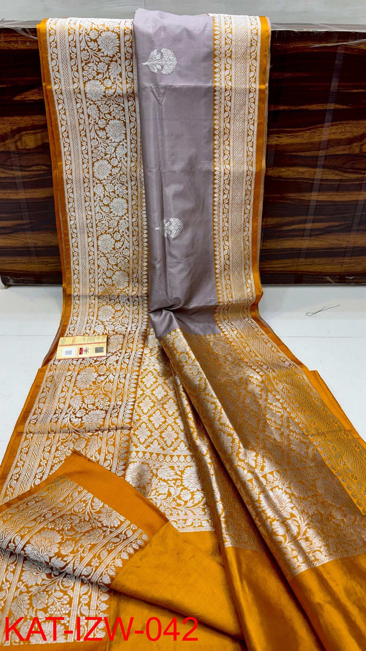 Aanyalata | Banarasi Katan Silk Saree