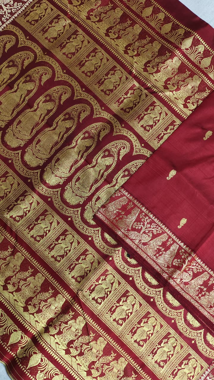 Baluchari sarees.
Material silk with bp.
With silkmark.