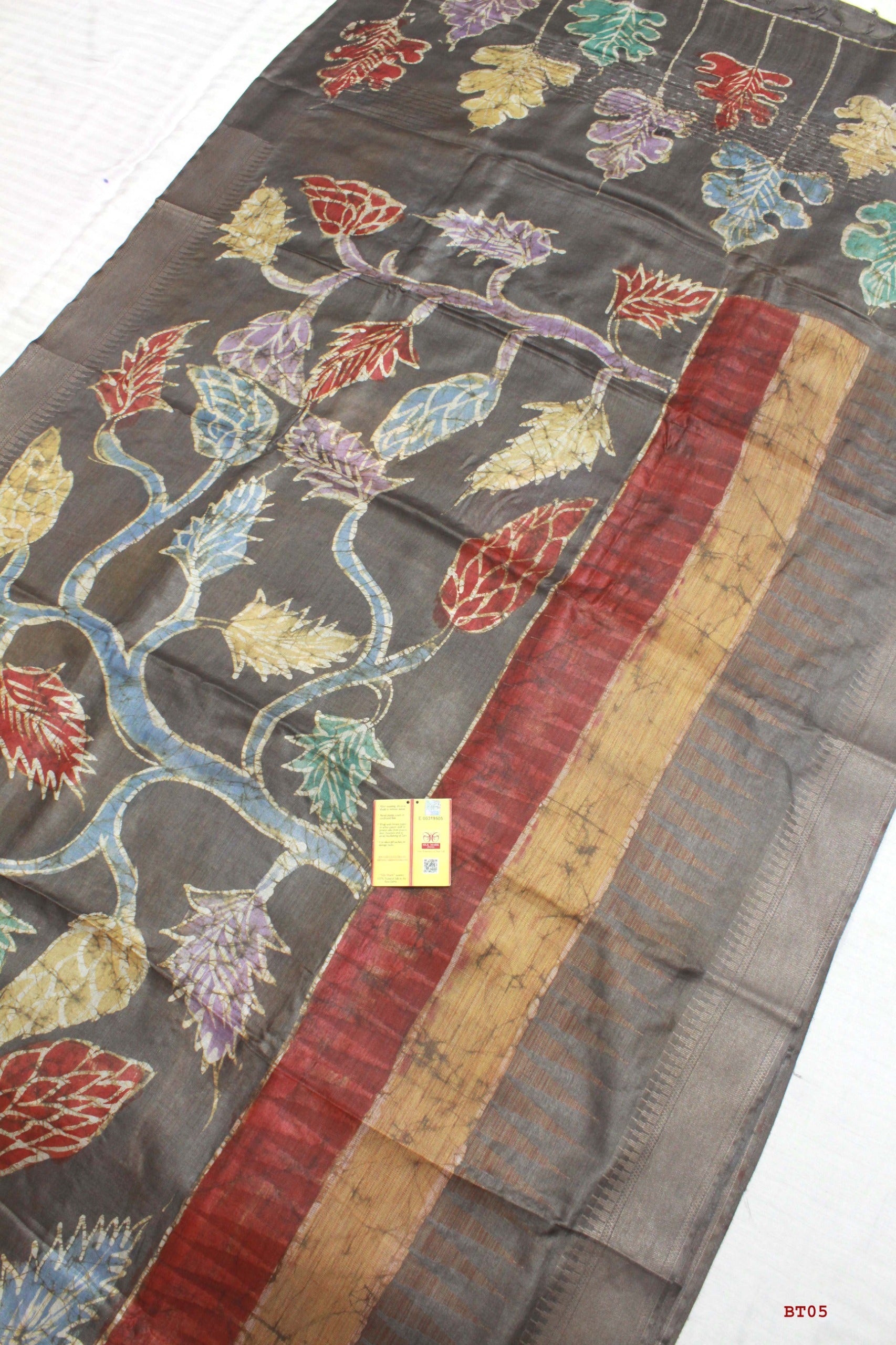 👆Pure Kosa Silk, Hand-batik Print Saree With Blouse Piece