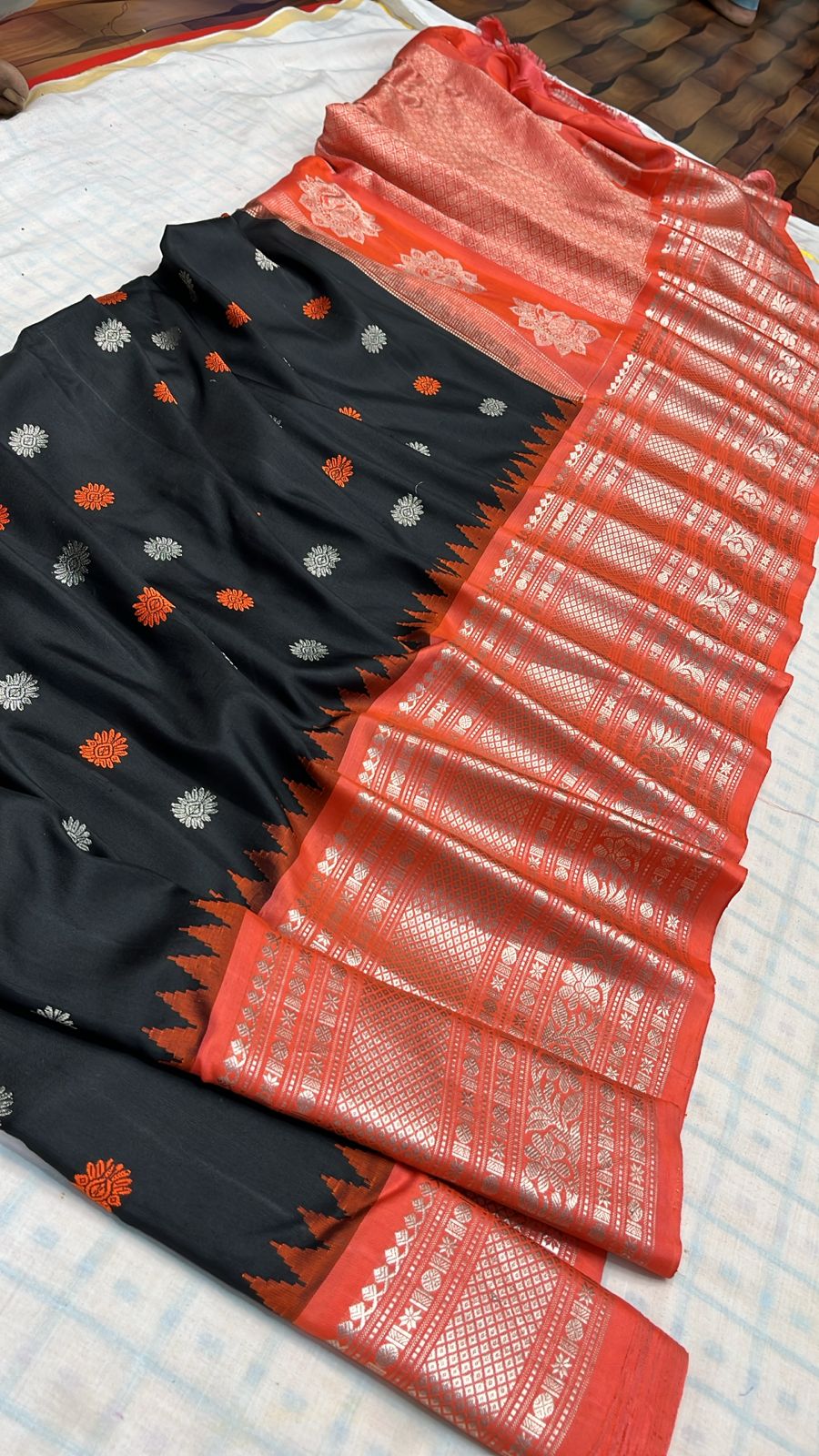 ✨✨Pure Gadwal Traditional Kuttu
 Kanchi Big Border Pattu Sarees ✨✨