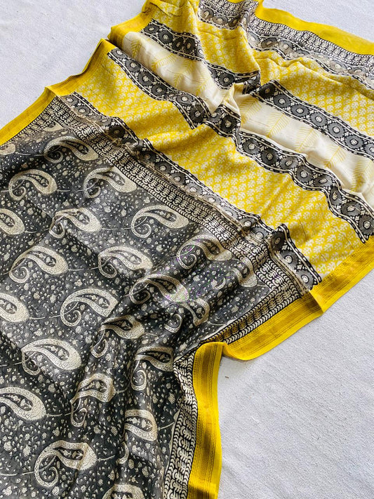 Let’s Wear #ethicallymade✅
🍁Beautifully Crafted Maheshwari Silk Saree  collection🍁
 Specially Designed in Bagru  jahota rapid dabu hand block print
100% Natural Dye
Fabric : Maheshwari Silk 
Length : 5.5 Meters
Blouse Piece : 0.90 Meter
