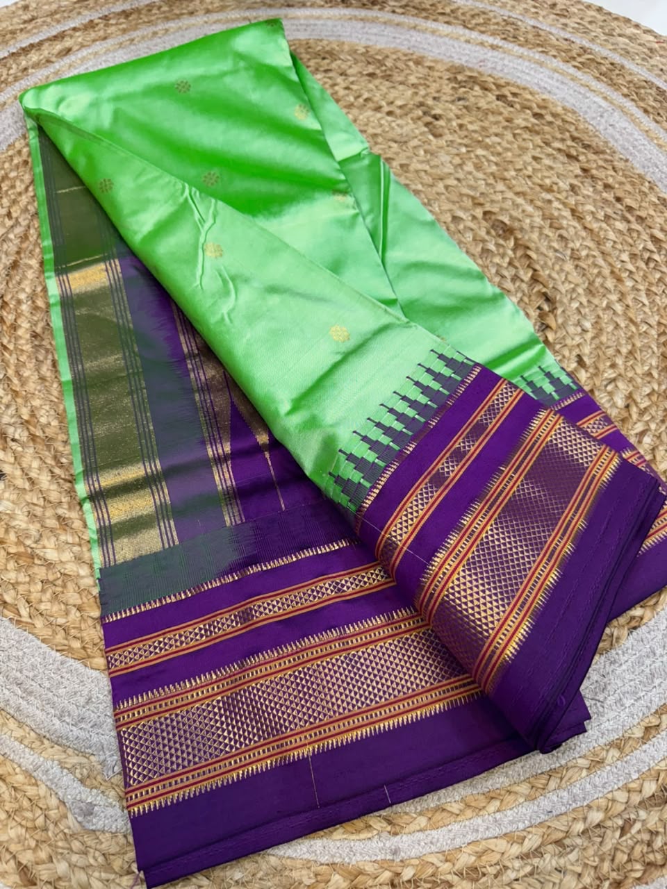 *All New Colours* 

*Exclusive silk ilkal saree*
*Pure silk korvai temple border* with *body butta* design superior quality ilkal saree & contrast blouse 
6.10mtrs length 
Full body pure silk 
Border, pallu & blouse semi silk 
