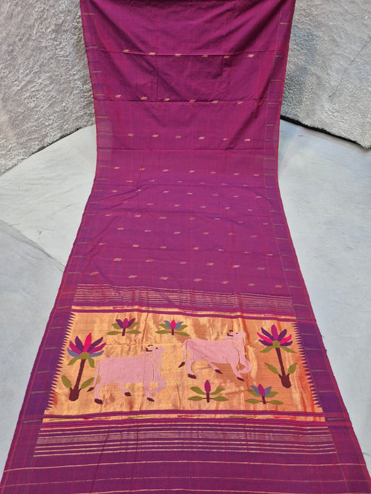 Ek muniya 
cotton handwoven
 paithanis
