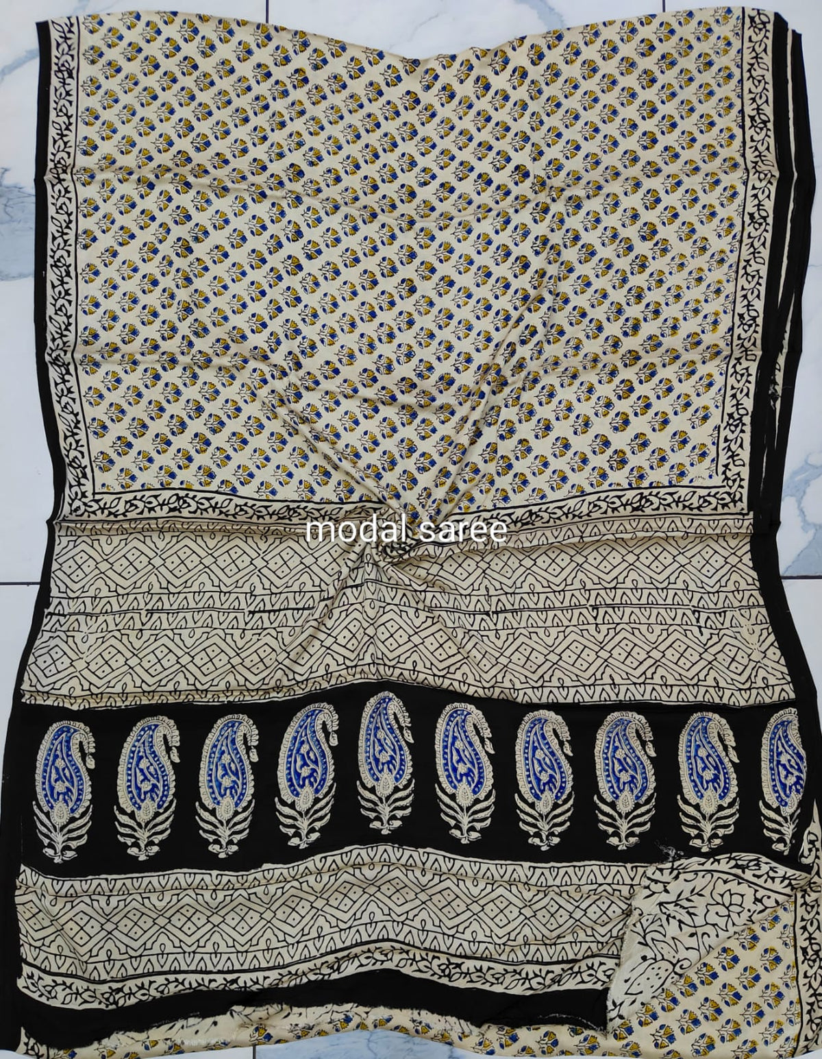 New Arrival Premium Modal Silk 2pc Suit
Top – Modal Silk (2.50 mtr)
Dupatta – Modal Silk (2.50 mtr)
Vanaspati Ajrakh
Kutch Ajrakh Elegant look | Premium Quality | Festive & Party Wear
