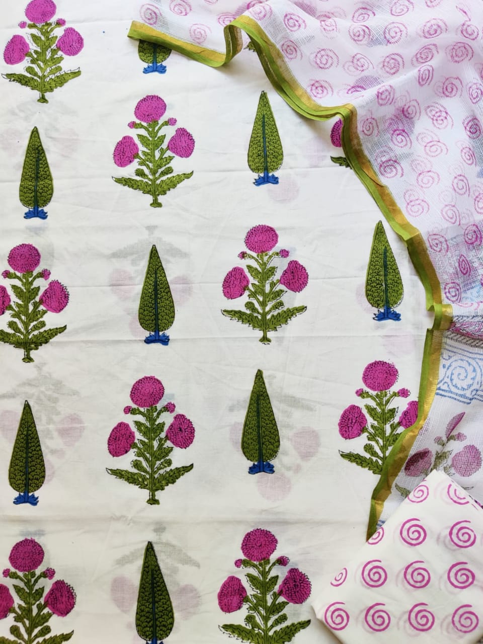 Block printed cotton suit with kota doriya duppta 
Top @ bottom *cotton*
Duptta  *kota doriya*