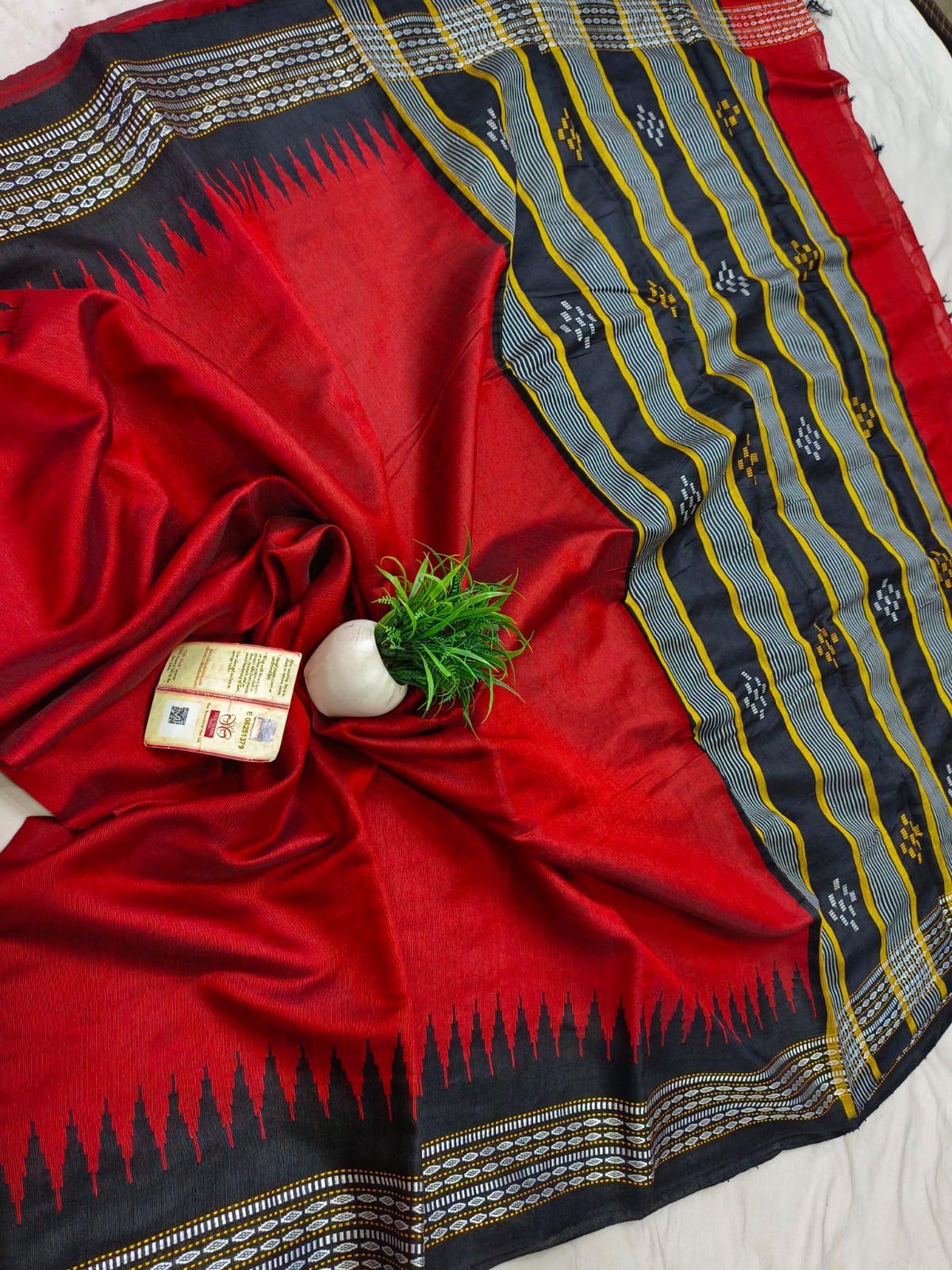 *Pure raw silk handloom Ikkat and vidarbha temple border saree with contrast blouse*
Pure raw silk saree
Silk mark certified
Handloom made
Best quality
Ready to despatch