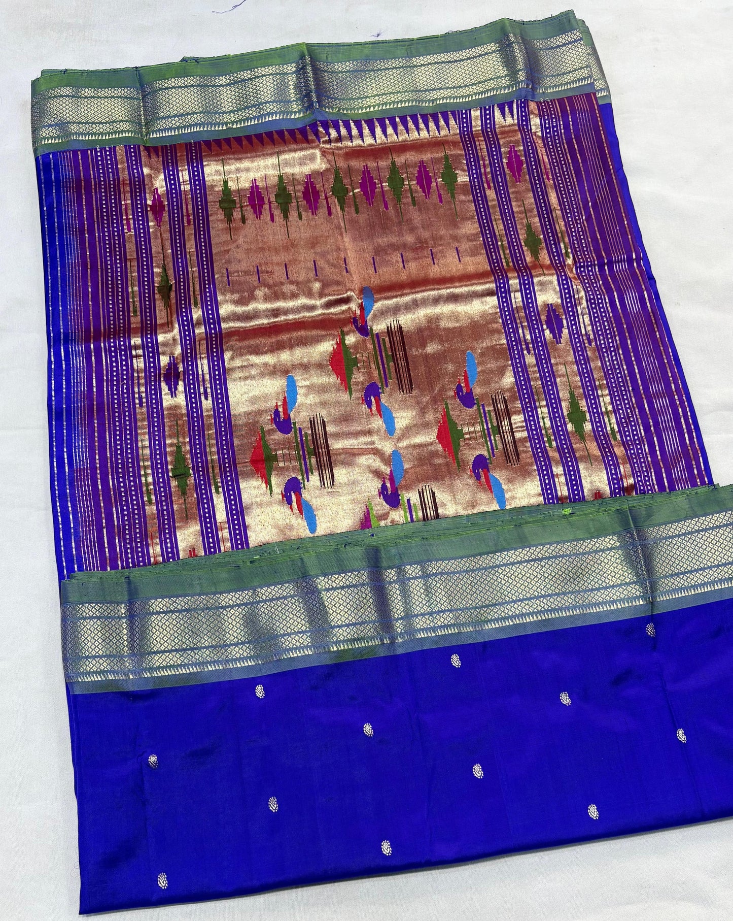 Yuvritha | Pure handloom silk paithani