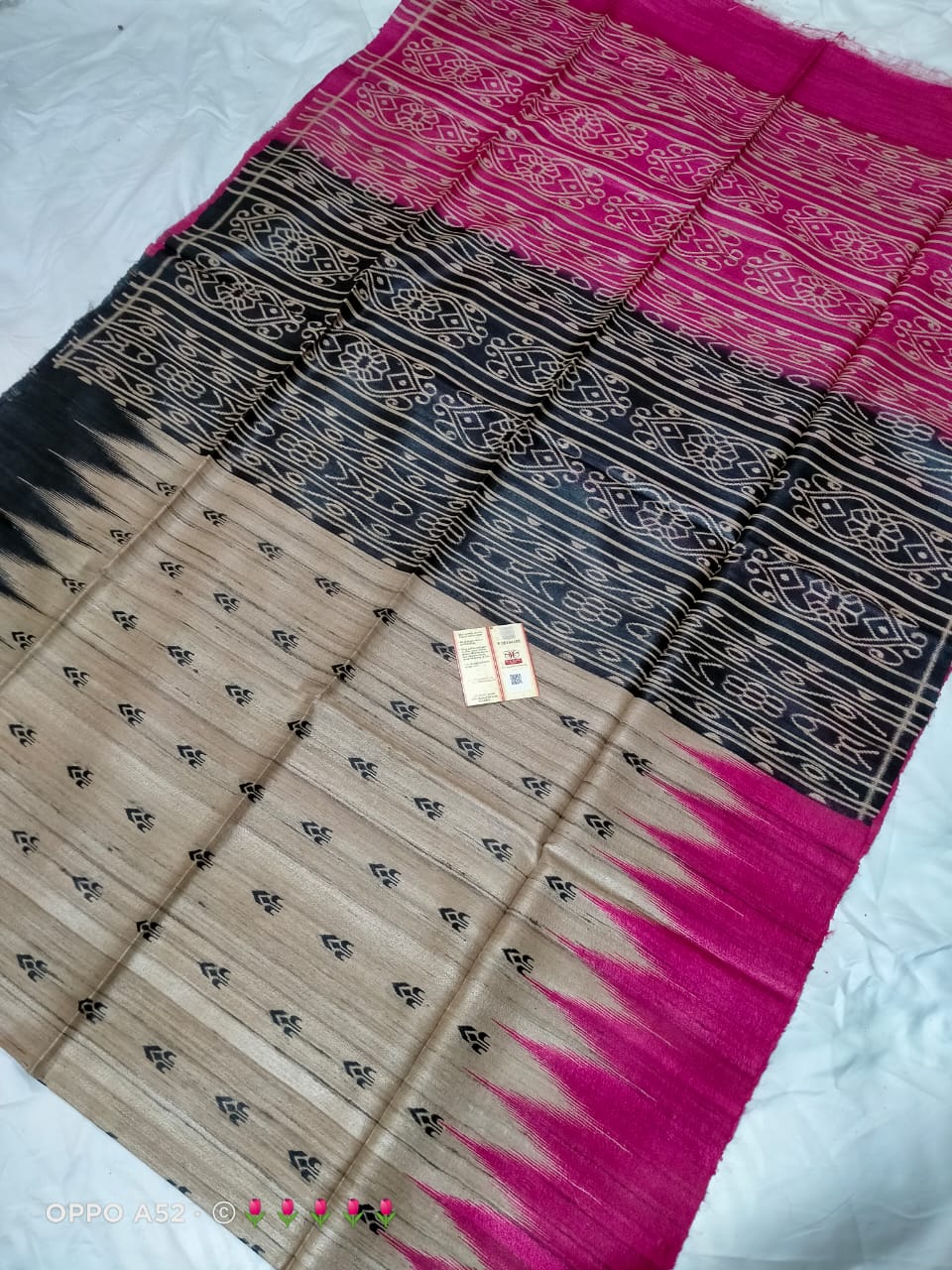Pure tussar ghicha temple border ikkat print silk handloom saree with blouse pc.
Silk mark tag 
