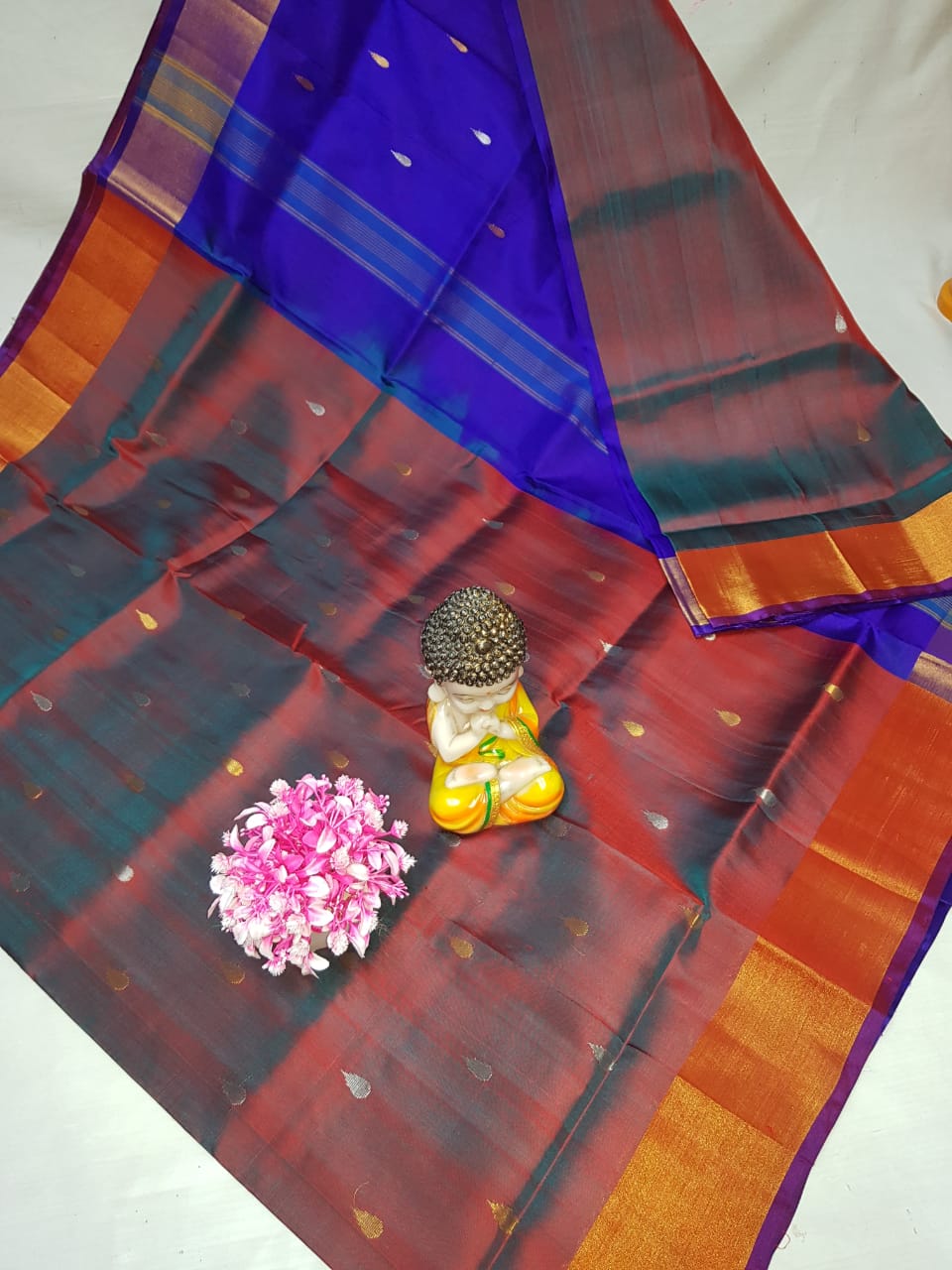 Ursulaah | Uppada-Pattu-Nakshatra butti-Saree