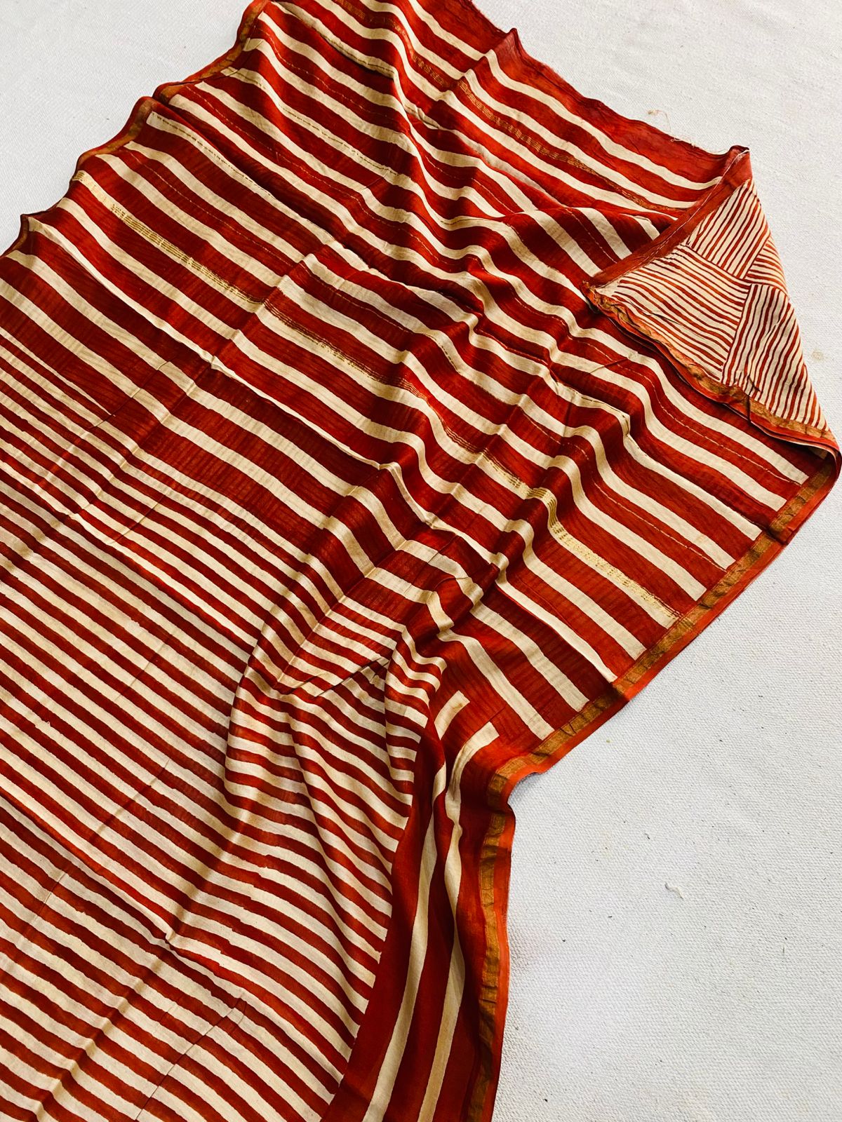 Let’s Wear #ethicallymade✅
🍁Beautifully Crafted Maheshwari Silk Saree  collection🍁
 Specially Designed in Bagru  jahota rapid dabu hand block print
100% Natural Dye
Fabric : Maheshwari Silk 
Length : 5.5 Meters
Blouse Piece : 0.90 Meter

