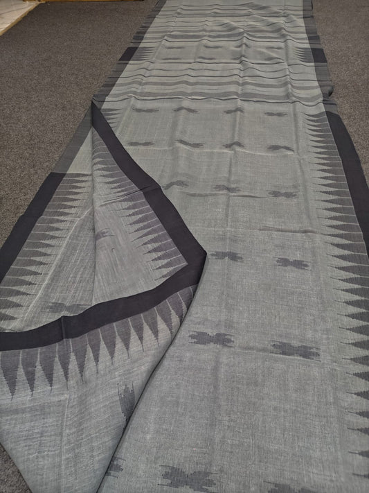 Handloom manipuri cotton saree
With bp
