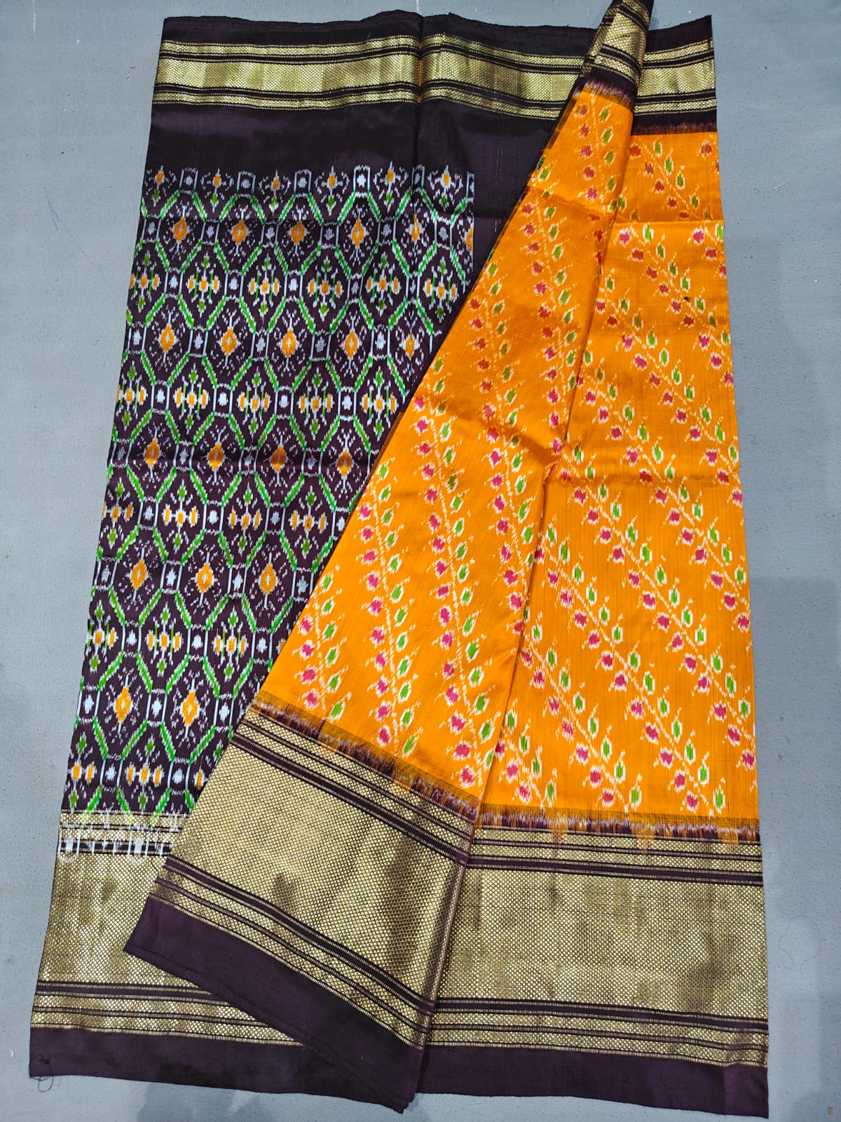 Latest and Exclusive 
*IKKAT SILK  SAREES*

👉🏻 *EXCLUSIVE   SPL DESIGN SAREES** 

Silk mark Certified 
Double weaving 


*Spl KADDI PET BORDER SAREES*
