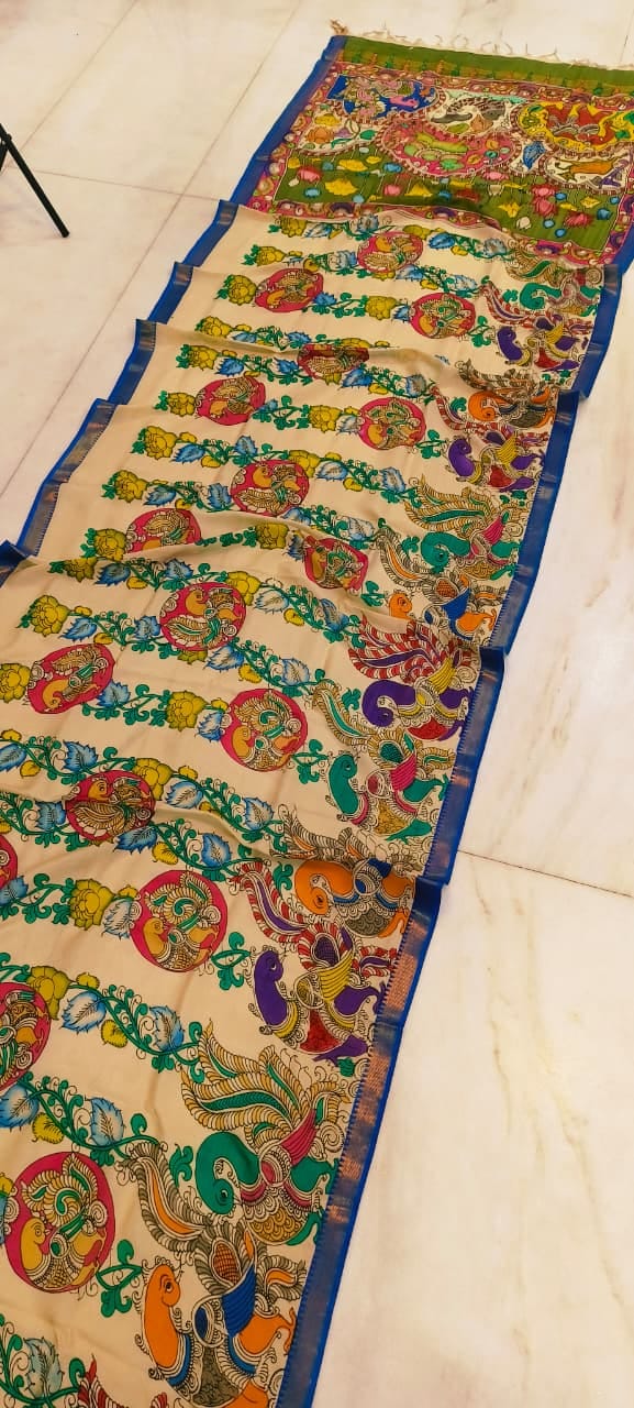 *Mangagiri silk sarees*
*Pen kalamkari sarees* 
*Hand drawn hand painted sarees* 
🌺🌺🌺🌺🌺🌺🌺
*Length 6.5 mtr*
*Width 44 inch*