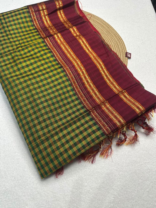Material - viscos by cotton
Border - gayitri border
Saree Name -ilkal Gayatri micro checks saree
Pallu -cotton pallu
Blouse -running
Handloom -yes
Saree length- 7.2