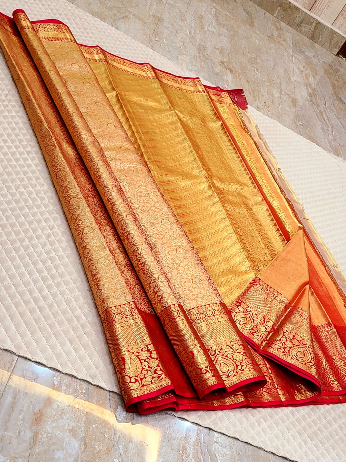 *100% PURE  KANCHIPURAM HANDWOVEN PREMIUM QUALITY 2G TISSUE BRIDAL SILK SAREES*

*2 GRAM GOLD PURE ZARI WEAVING*
*SILK MARK CERTIFICATE ATTACHED*

Own manufacturing unit from kanchipuram 

Video call shopping available