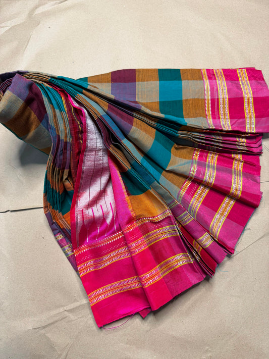Material - viscos by cotton with Cotton By Cottan 
Border - *Gayatri And Chikki Big border 
Saree Name -ilkal special Gayatri saree
Pallu -*silk pallu*
Blouse -running
Handloom - *Hand Loom*
Saree length- 7.2
