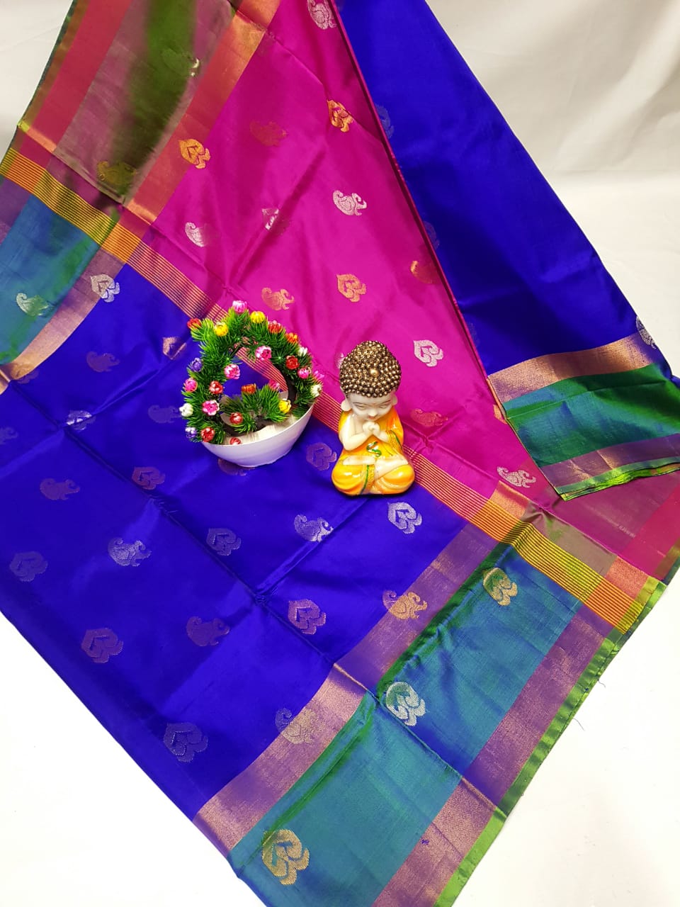 Uzra | Uppada Pattu Saree