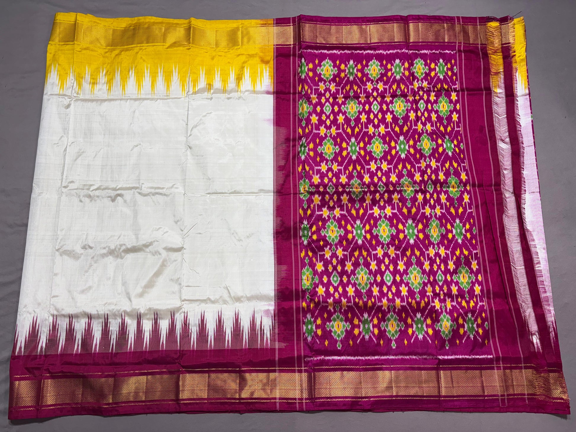 Latest and Exclusive ☝🏻☝🏻☝🏻
*IKKAT SILK  SAREES*
👉🏻 *EXCLUSIVE SILK SAREES*
*Silk mark Certified * 