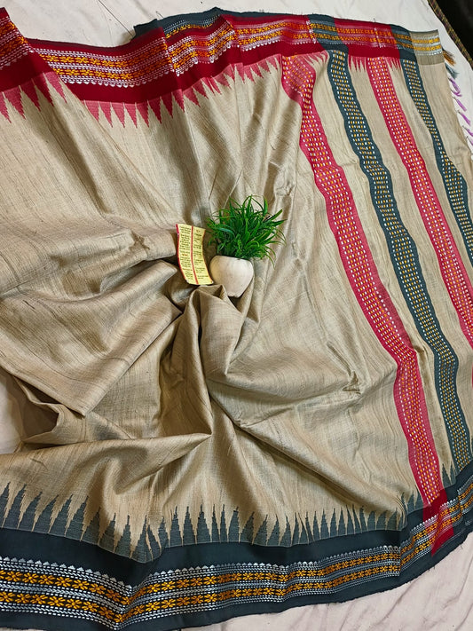 *100% pure tussar handloom vidarbha temple border saree with contrast blouse*
Pure tussar saree
Handloom weaved 
Best quality 