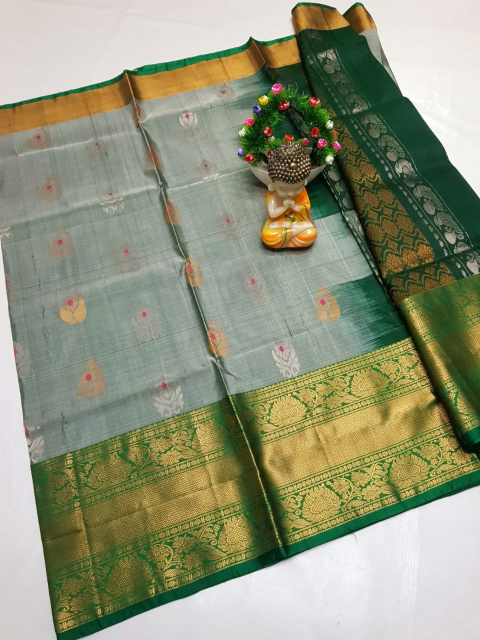 🌹uppada pattu🌹
💐🌹 Kanchi border Kalanjali buta sarees 
 🌹Good quality 💐👌👌👌
 Fabric: uppada pattu/pattu 💐💐