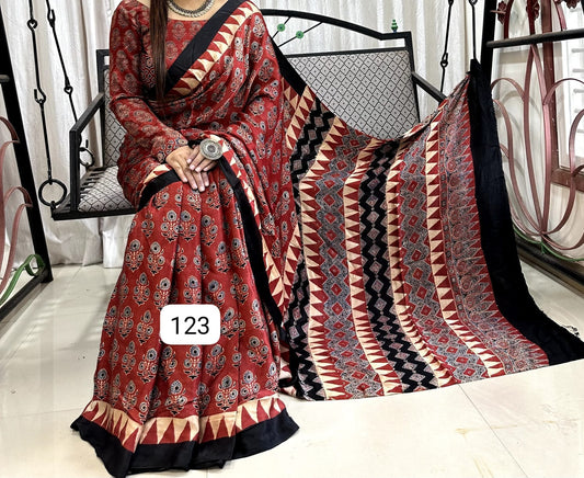 
🥻 Pure Modal Silk  Saree 🥻
🏕️ Natural / Vegetable Dyeing with Ajrakh Hand-Block Print

📦 All pics available
🎨 New colours / new patterns added 6.50...Full  saree  ..45..with 
