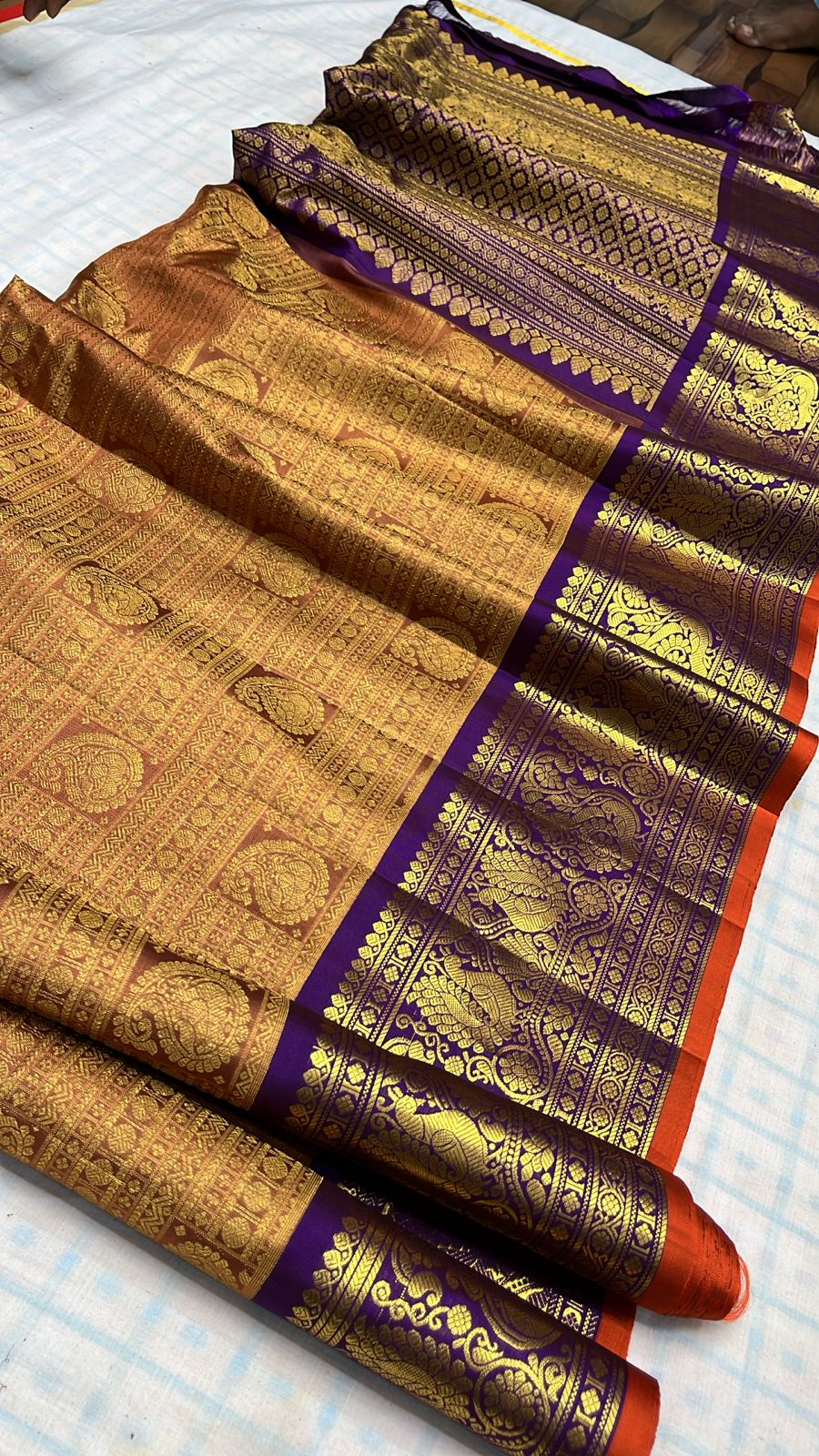 ✨✨Pure Gadwal Traditional
          Border Brocade 
          Pattu Sarees ✨✨
