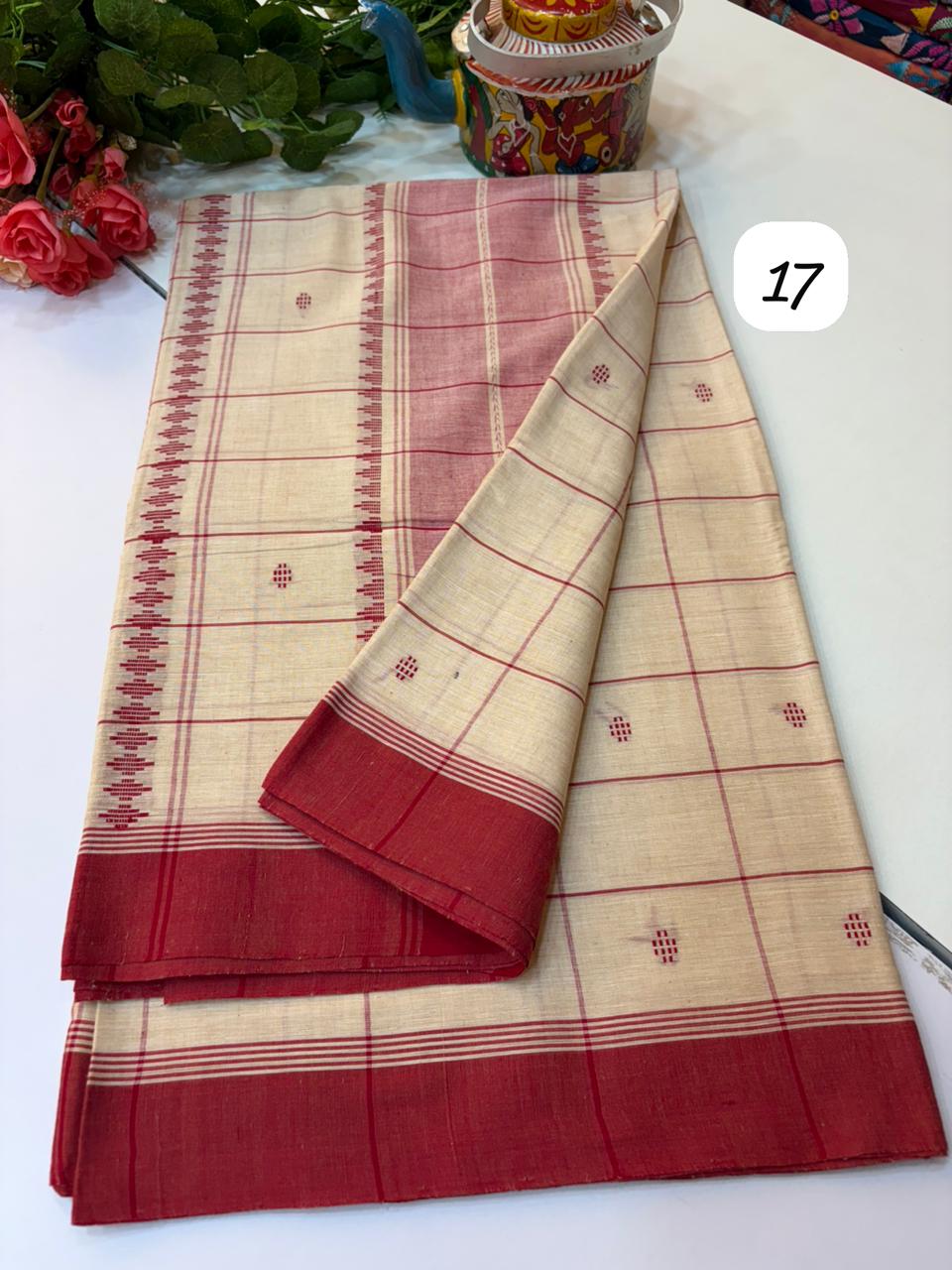 Handwoven pure Dhonekhali cotton ( 100 count cotton Dhonekhali saree)
Without BP(5.5 mtr)