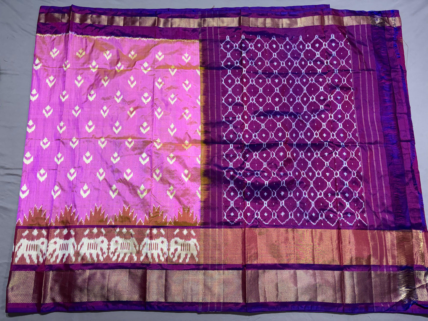 Latest and Exclusive ☝🏻☝🏻☝🏻
*IKKAT SILK  SAREES*
👉🏻 *EXCLUSIVE SILK SAREES*
*Silk mark Certified * 