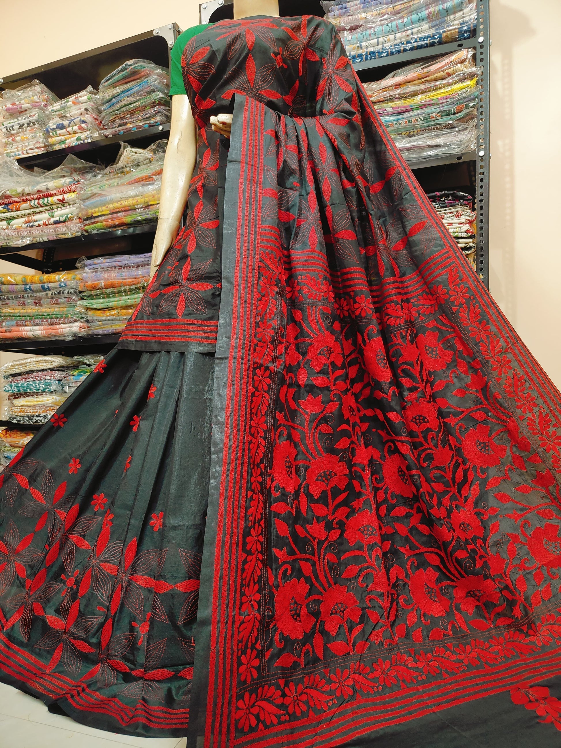 Traditional Shantiniketan hand Kanthastitch saree On 
Belendend bangalore silk Material 
With Kanthastitch Work Bp