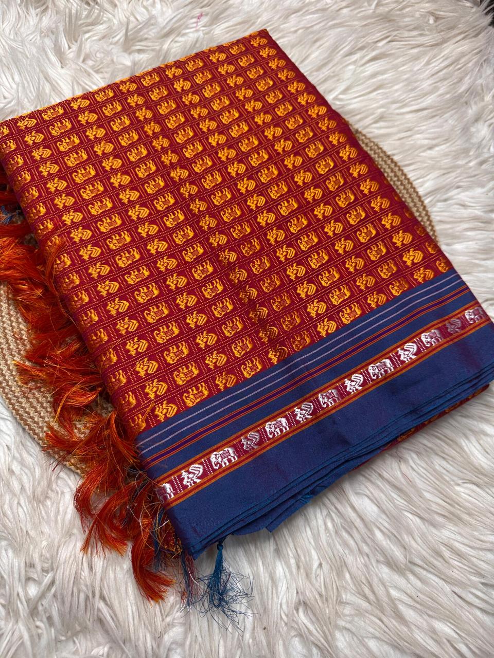 Material - viscos by cotton 
Border - fancy culture border
Saree Name -Khana  saree
Pallu -super tassel 
Blouse -running
Handloom -no
Saree length- 5.8 to 6 mitre
 These are powerloom Khana sarees with 72% cotton and 28% art cotton and rayon. All the sarees are with beautiful tassels.
