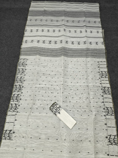 Authentic bangladesi 
half silk jamdani
With bp