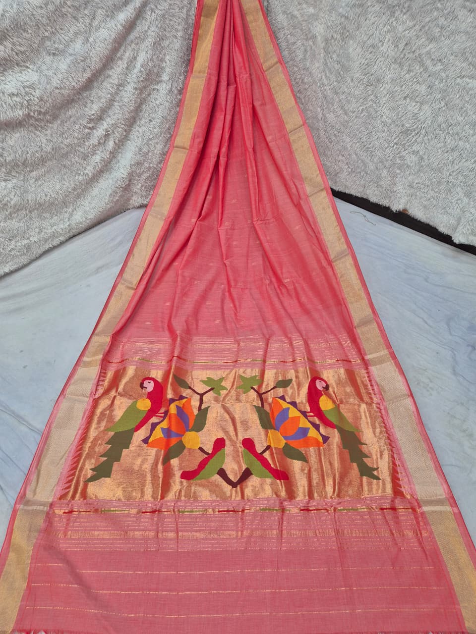 *Yeola cotton paithani*
Pure cotton 
Handloom saree
Patta border 
Running blouse 
Shoulder butta 