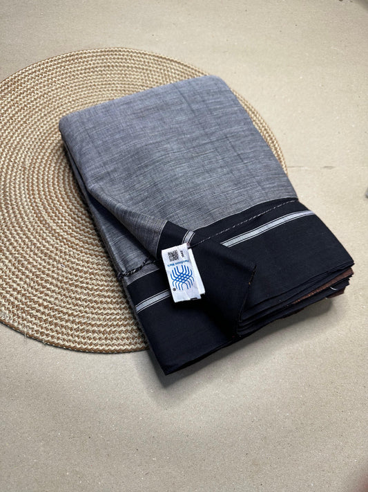 Pakhi |  Patteda Anchu Saree