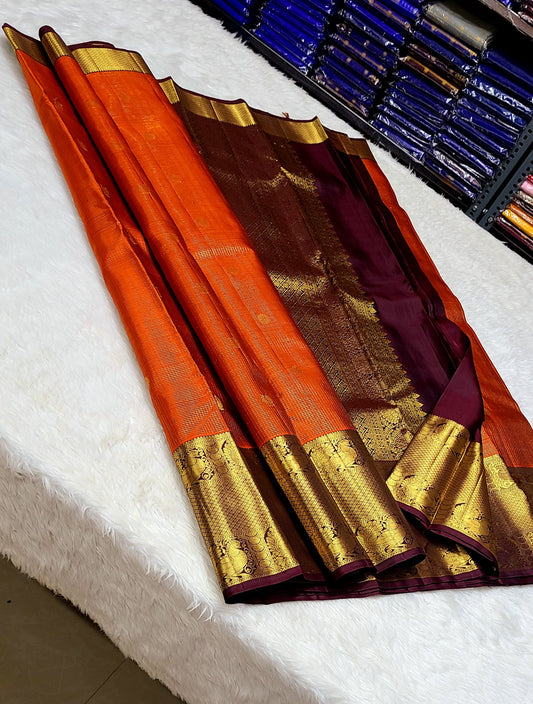 
*100% PURE  KANCHIPURAM HANDWOVEN VERY PREMIUM QUALITY 2G VAIRAOOSI PATTERN SILK SAREES*

*2 GRAM GOLD PURE ZARI WEAVING*
*SILK MARK CERTIFICATE ATTACHED*


VIDEO CALL SHOPPING AVAILABLE