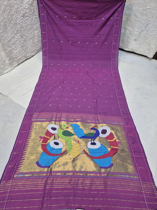 Ek muniya 
cotton handwoven
 paithanis
