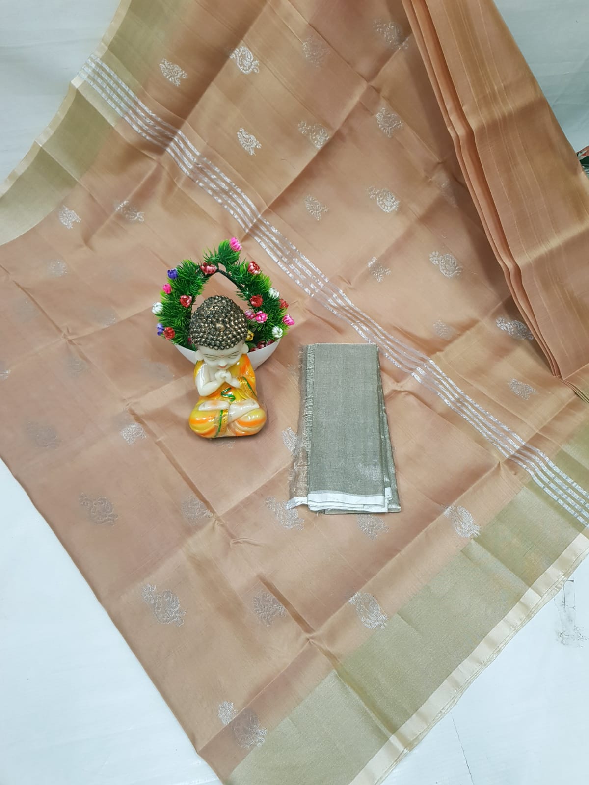 🌹uppada pattu🌹                                    💐 🌹  Dollar buta sarees 🌹💐
 🌹Good quality 💐👌👌👌
 Fabric: uppada pattu/pattu 💐💐

