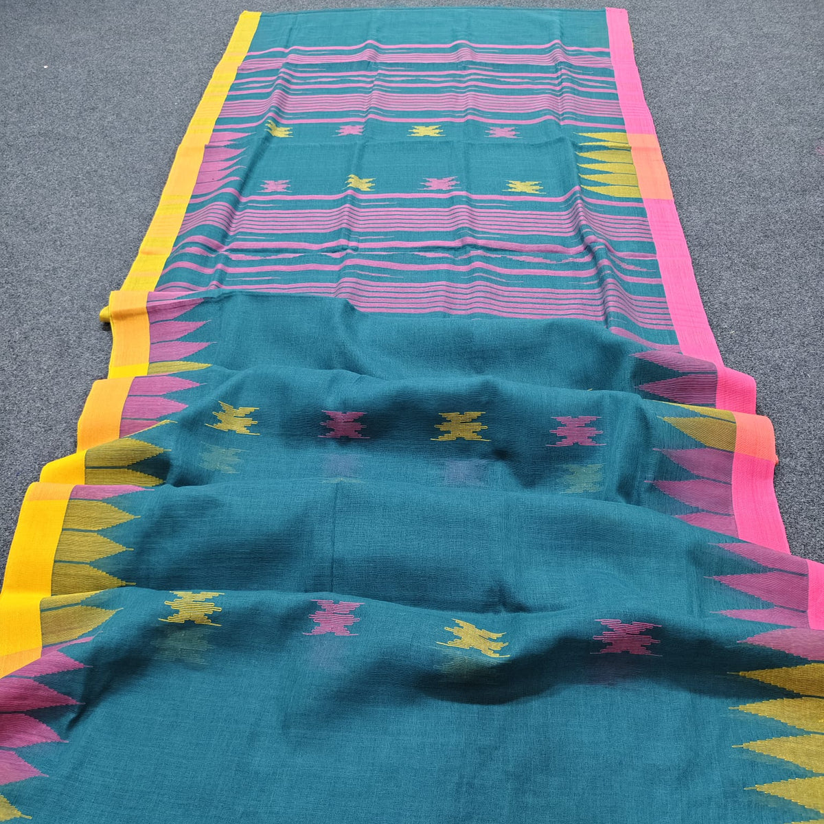 Authentic handloom
 monipuri cotton saree
With bp
